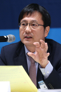 THE NEXT - 류영재