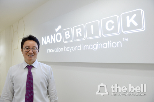 Nanobrick-CEO